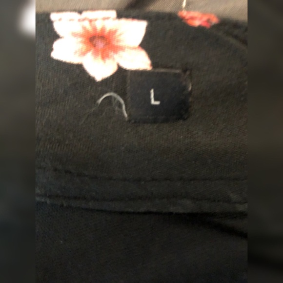 ✨FLOWERS PRINT BLACK WOMEN SKIRT - Picture 4 of 5